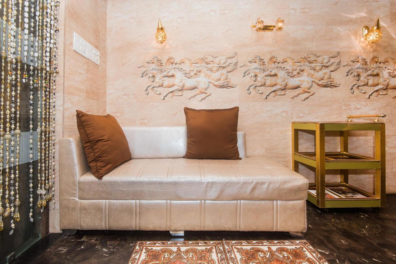 Hotel Oliver, Colaba Мумбаї Екстер'єр фото